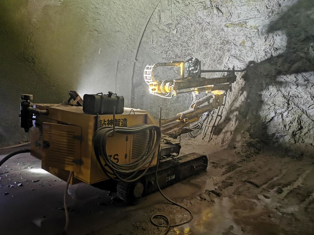 Tünel kazı inşaatı için Crawler Tipi Çok Fonksiyonlu Kaya Buhran Aracı