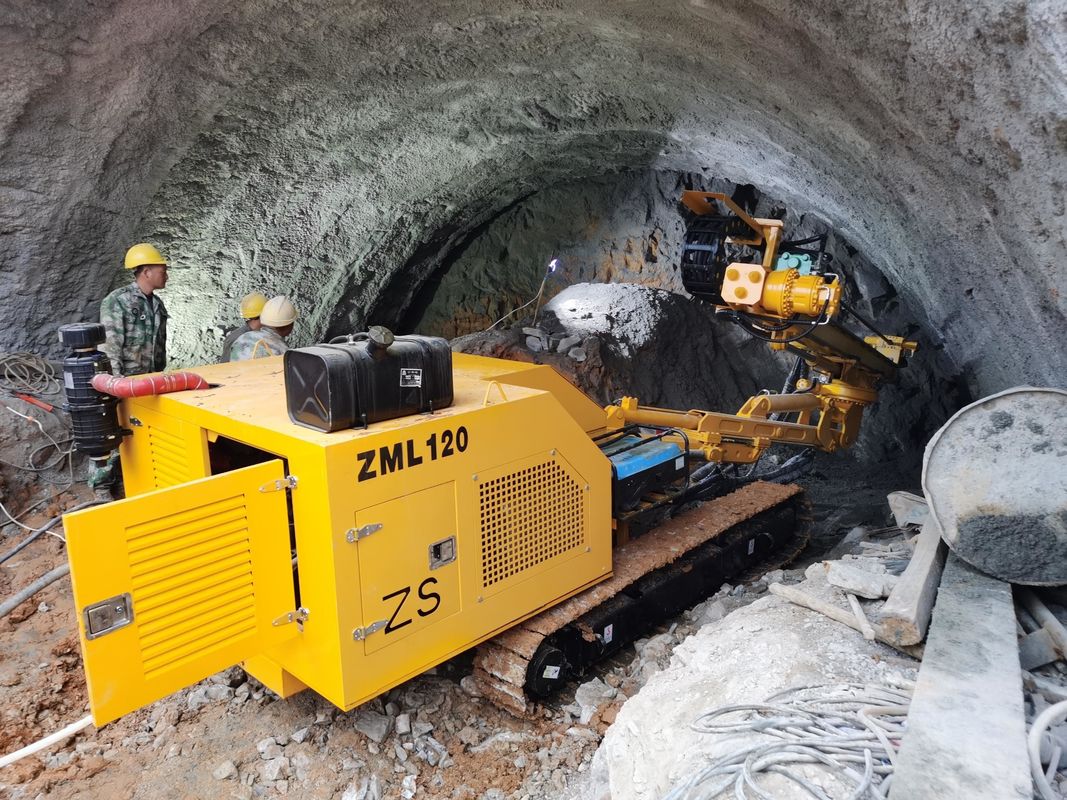 Rotary Percussion Drill Tunnel İnşaatı Crawler Tipi Çok Fonksiyonlu Kaya Drill Rig