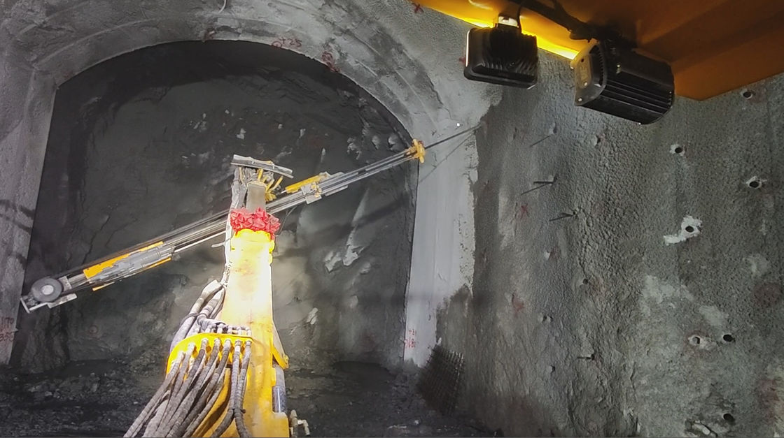 10 * 7.5m Küçük ölçekli yeraltı madenciliği geliştirme için uygulanabilir bölümlü jumbo sondaj makinesi